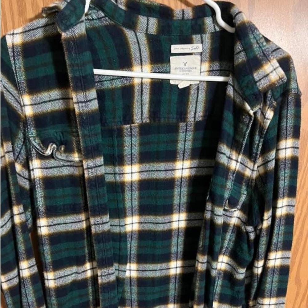 Women’s large American Eagle flannel